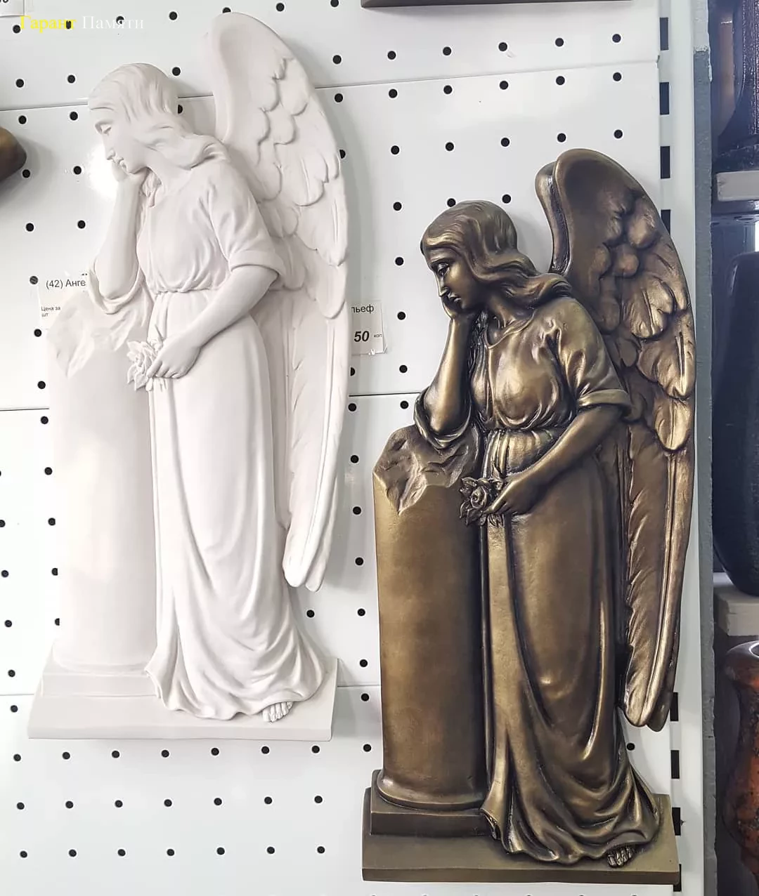 Ангел (№42)-барельеф